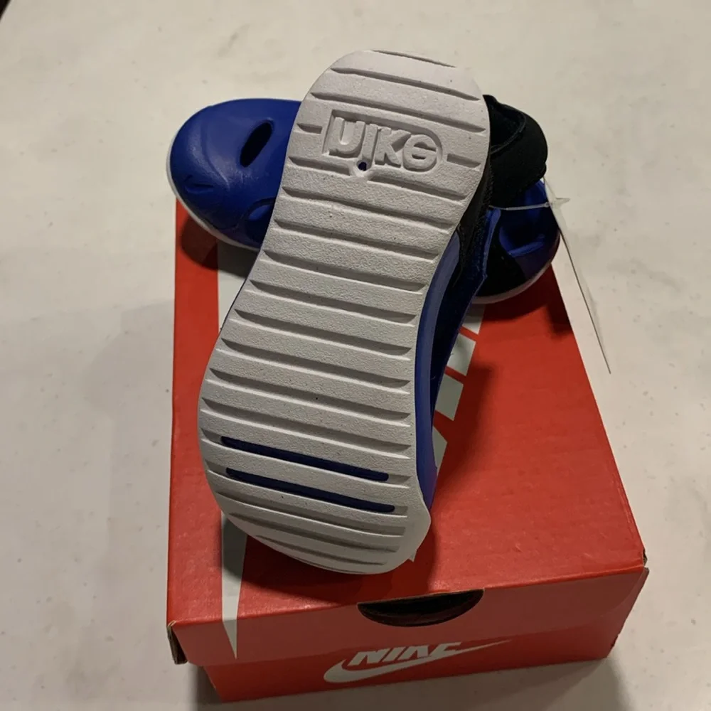 Nike Kids Sunray Protect Blue Shoe/Sandals Sz 8 NEW W/box Royal blue White Black